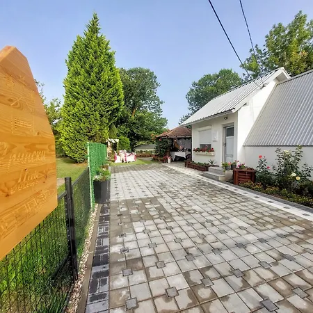 度假居 Vikendica Drinski Mir *