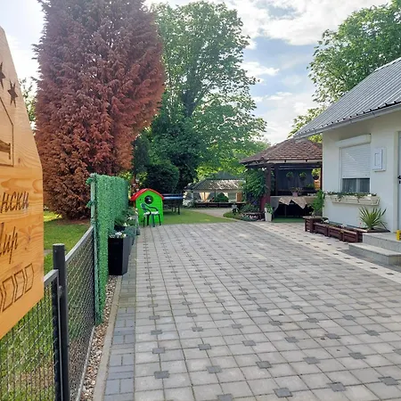 Holiday home Vikendica Drinski Mir