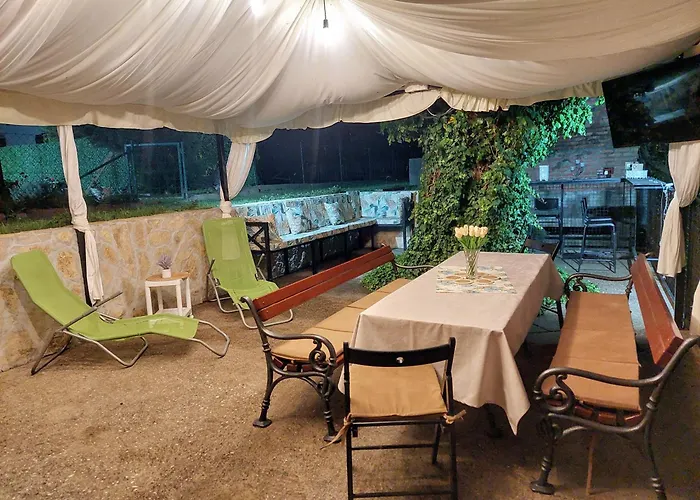 Vikendica Drinski Mir 洛兹尼察