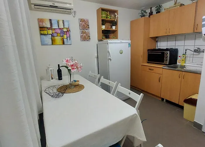 Vikendica Drinski Mir 洛兹尼察